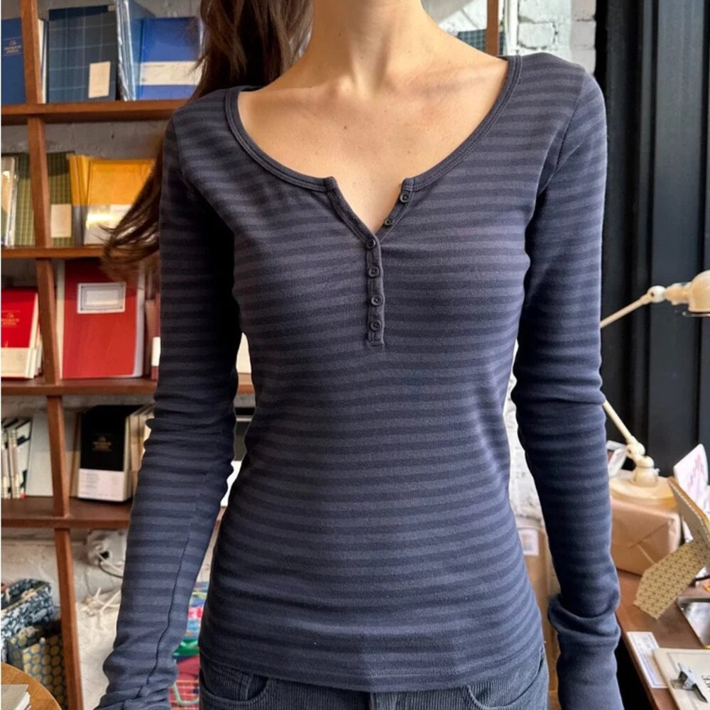Brandy Melville Zelle striped top